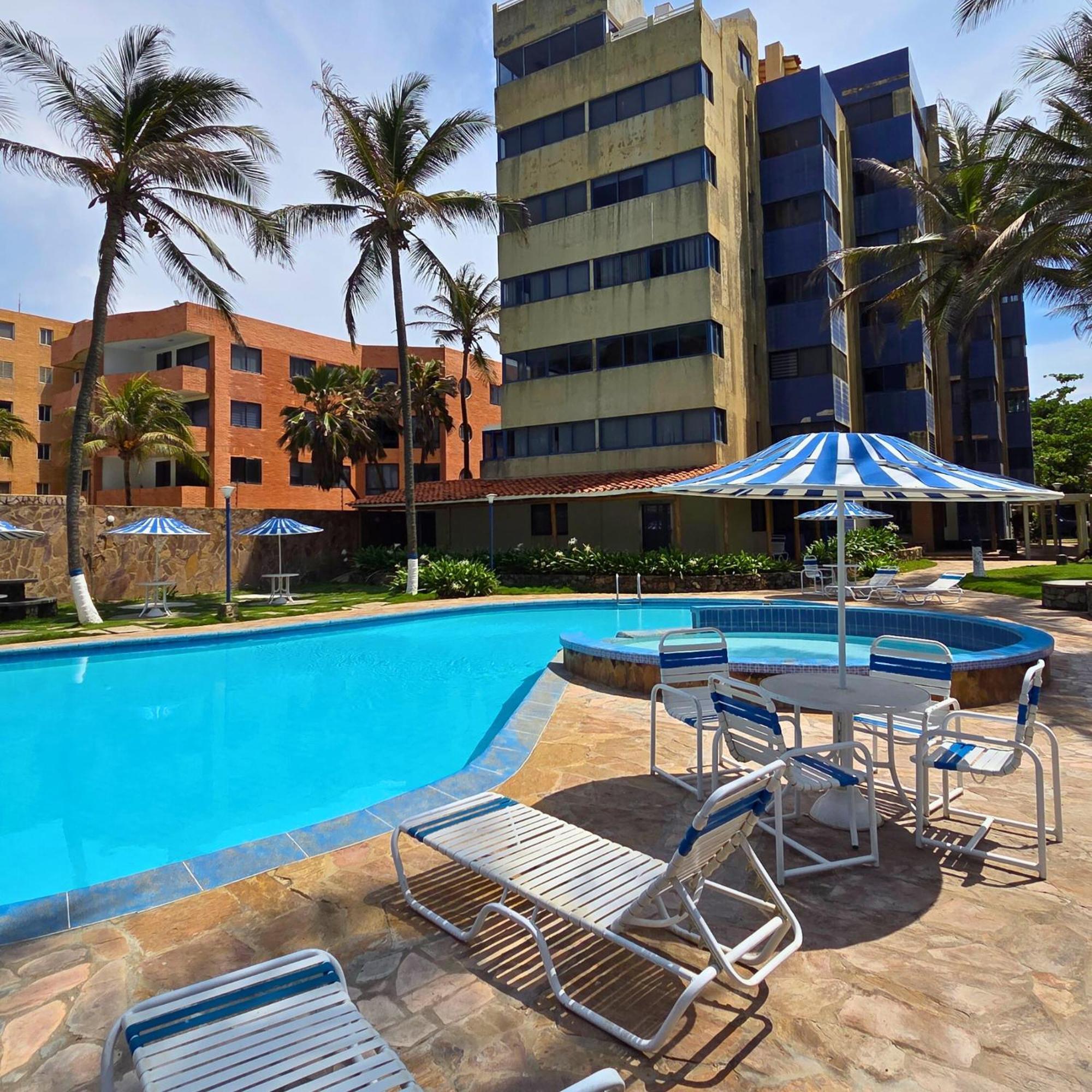 Апартаменти Tucacas, Frente Al Mar, Piscina Y Playa Privada Екстер'єр фото