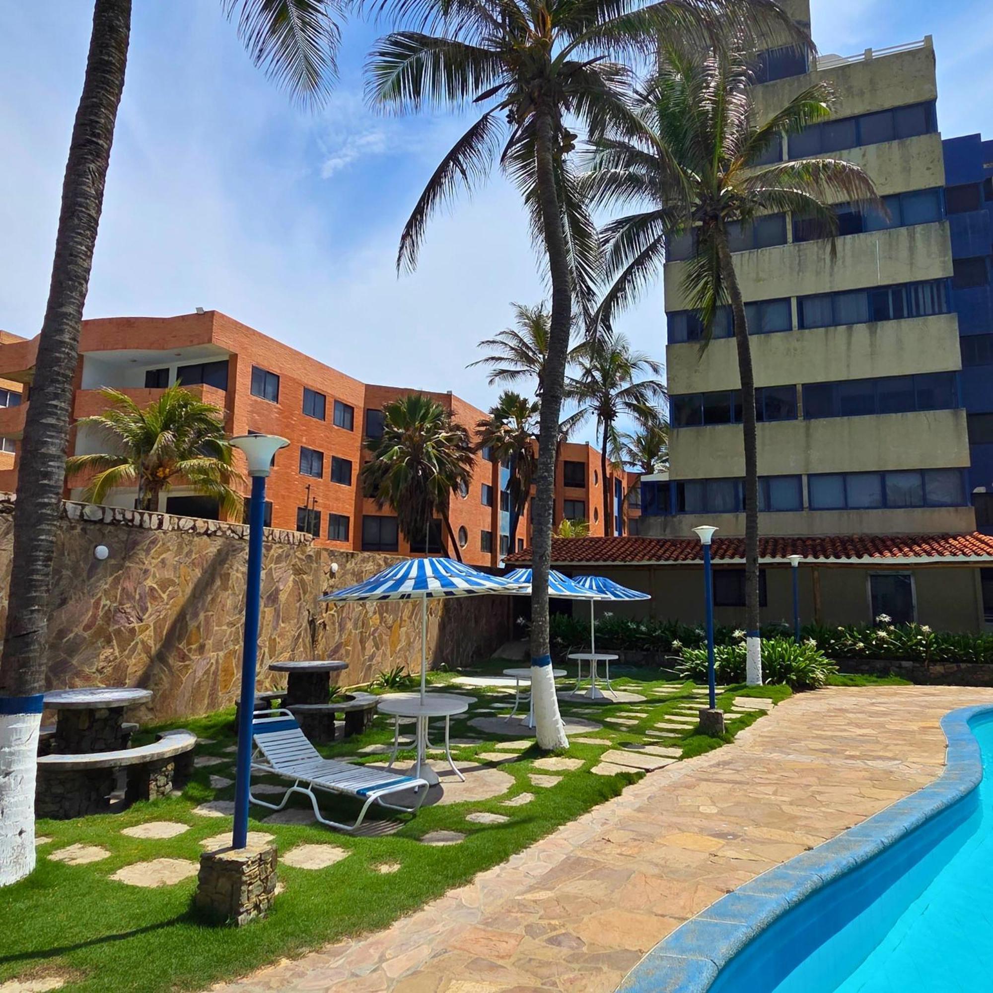 Апартаменти Tucacas, Frente Al Mar, Piscina Y Playa Privada Екстер'єр фото